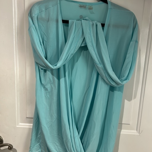 Cover up top with long sleeves Zella - Picture 5 of 7